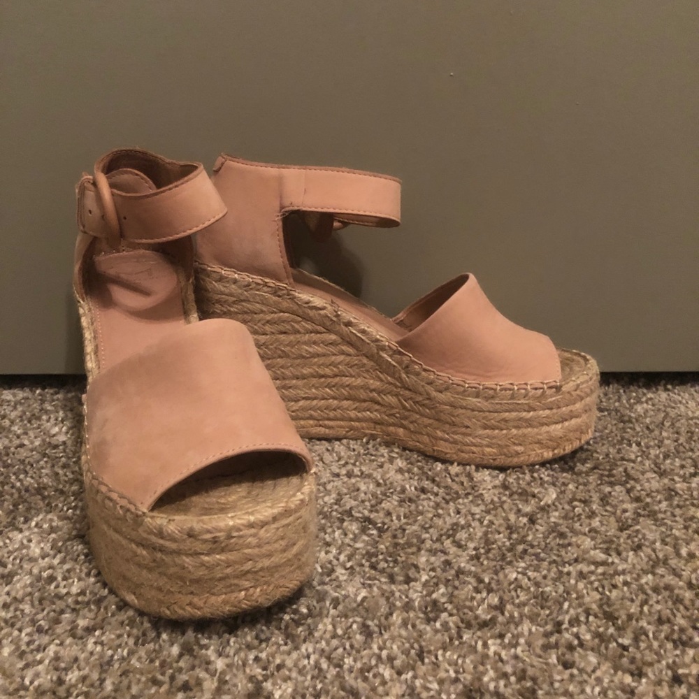Lightly Used Marc Fisher Alida Sandals - Picture 1 of 5